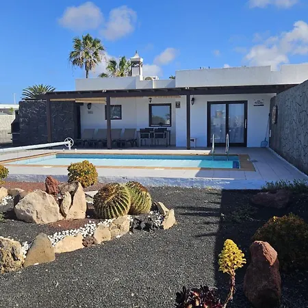 Ariadne Holiday home *